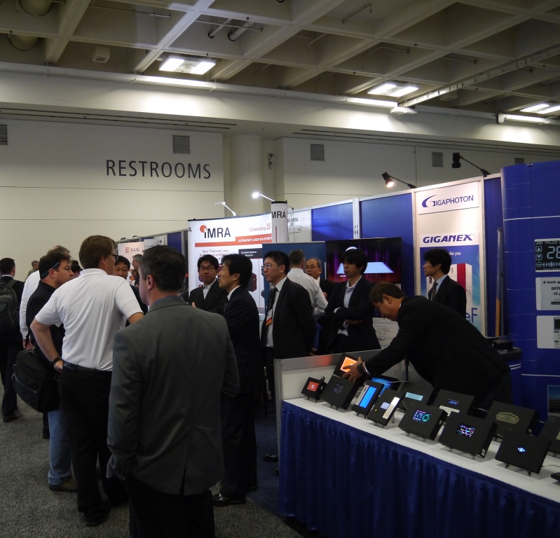 SID Display Week Exhibition report Gigaphoton